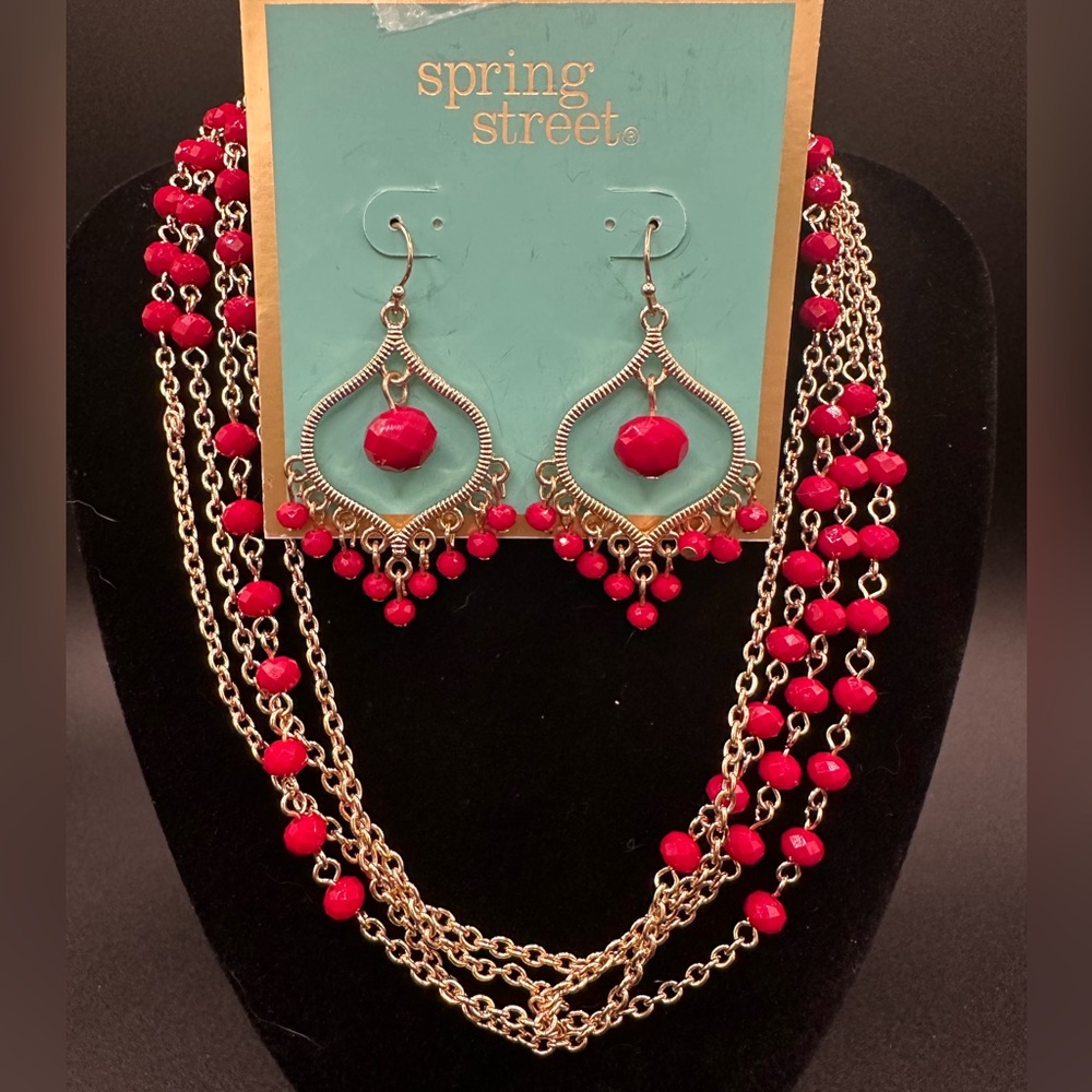 Spring Street Red/gold Necklace and earring set NWT